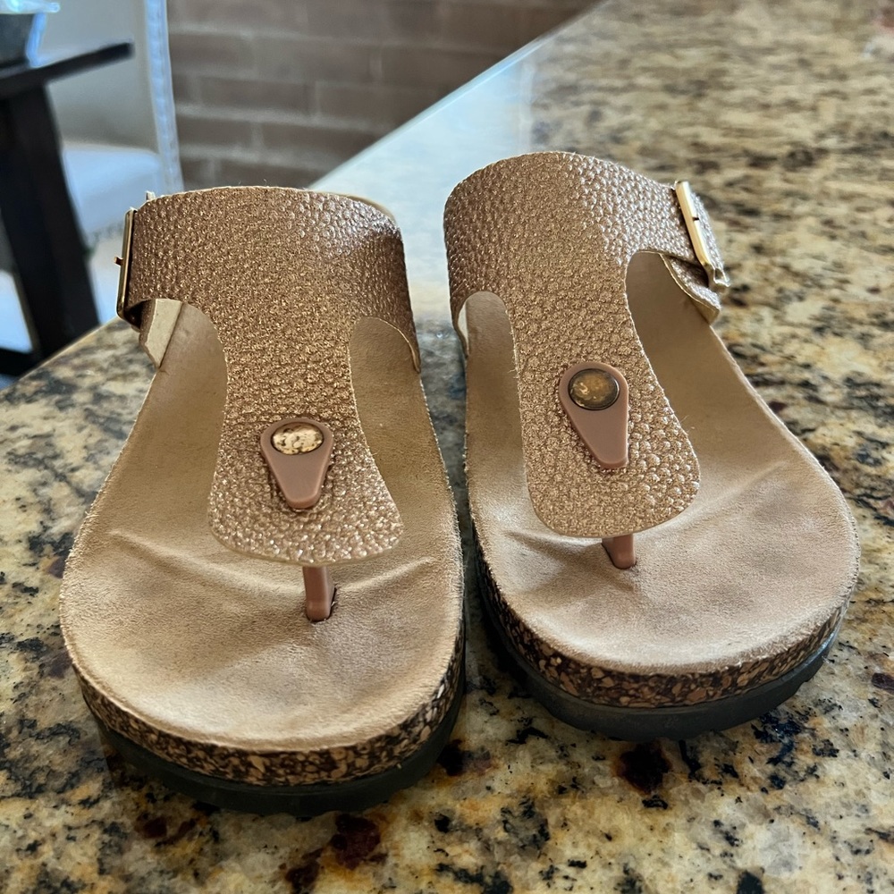 Womens sandals RoseGold size 7.5